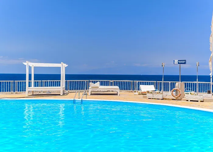 Ocean Breeze Apartments